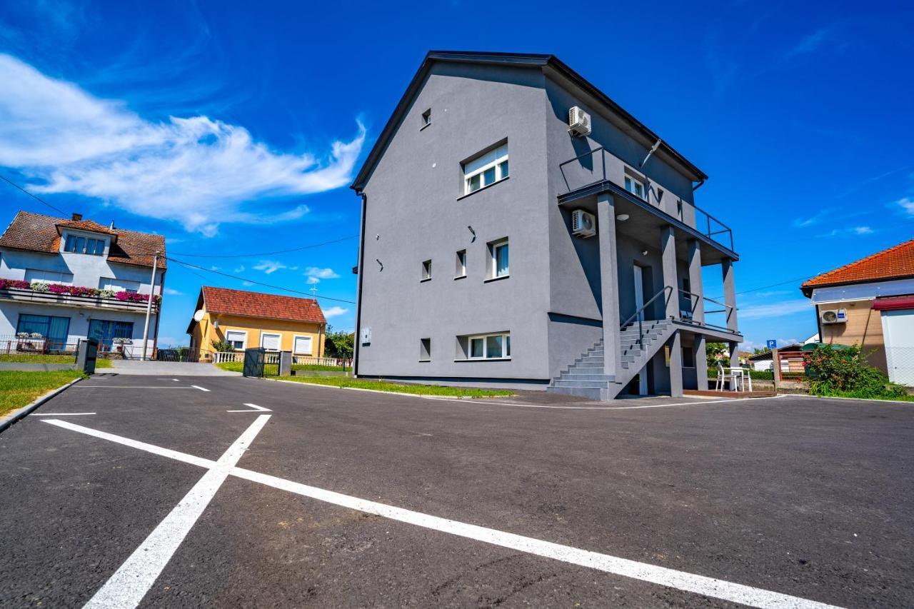 Km Therooms Bjelovar Luaran gambar